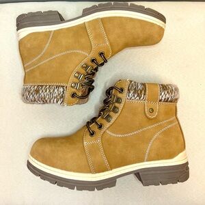 Cottimo Women's Hiking/Fashion Boot-size 6.